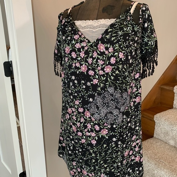 Charlotte Russe mini dress size M made in USA. Cold shoulder with strap lace - Picture 8 of 11